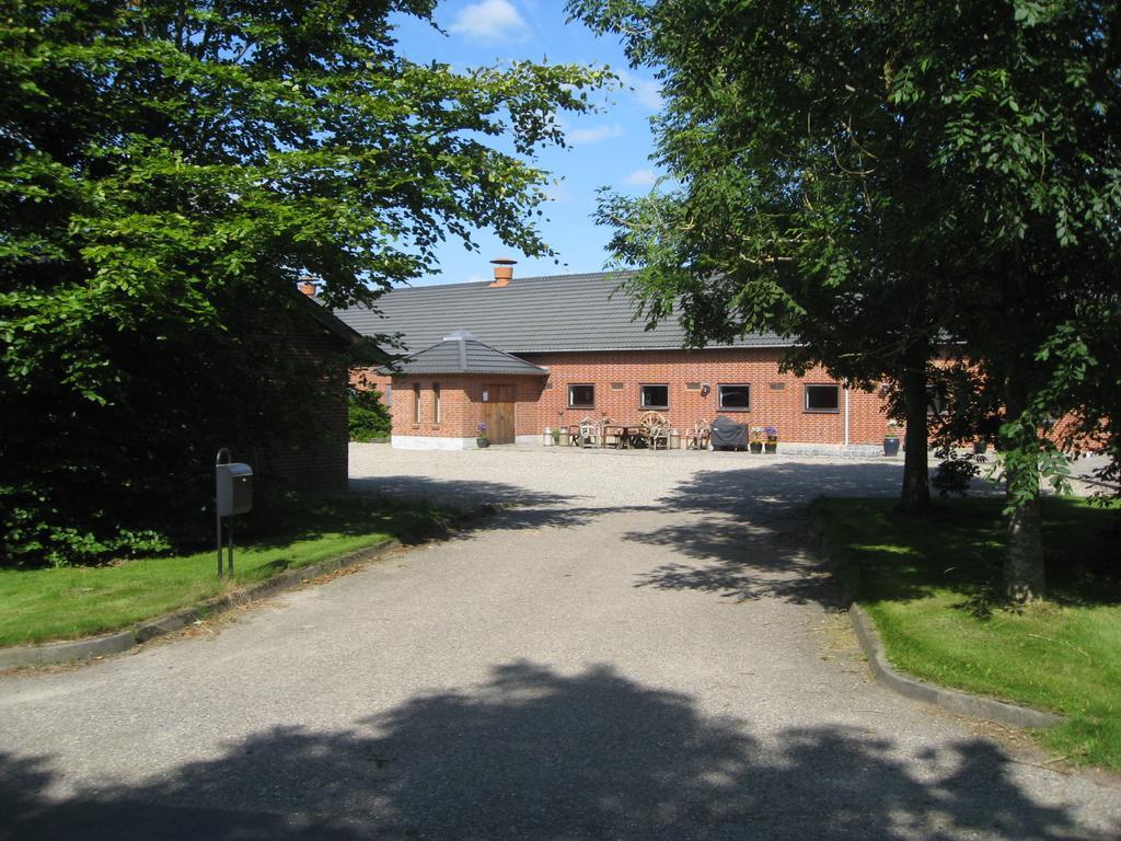 Den Gamle Kostald Bed & Breakfast Holsted Bagian luar foto