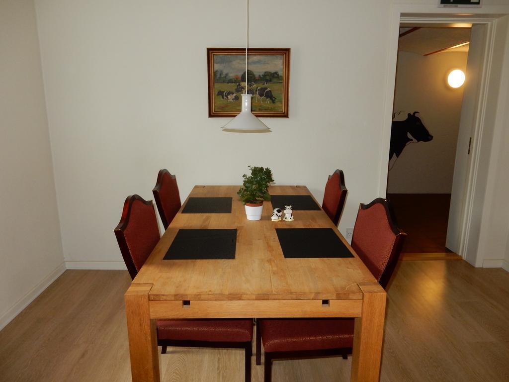 Den Gamle Kostald Bed & Breakfast Holsted Bagian luar foto